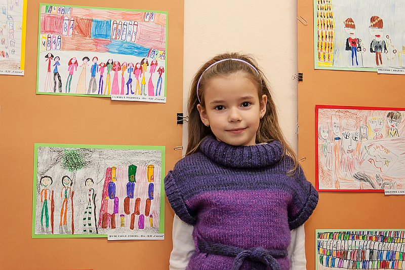 _DSC2018 copy.jpg - Откриване на изложба с рисунки на деца от ЦДГ "Синчец" в Детски и средношколски комплекс